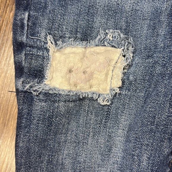 Girls Cat & Jack button fly distressed skinny jeans size 12 - Picture 4 of 6